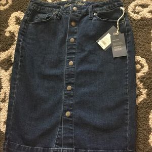 Brand  NEW Long Blue jean skirt with buttons